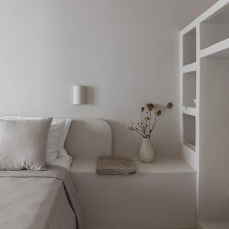 Om Living Milos Pollonia Exterior photo