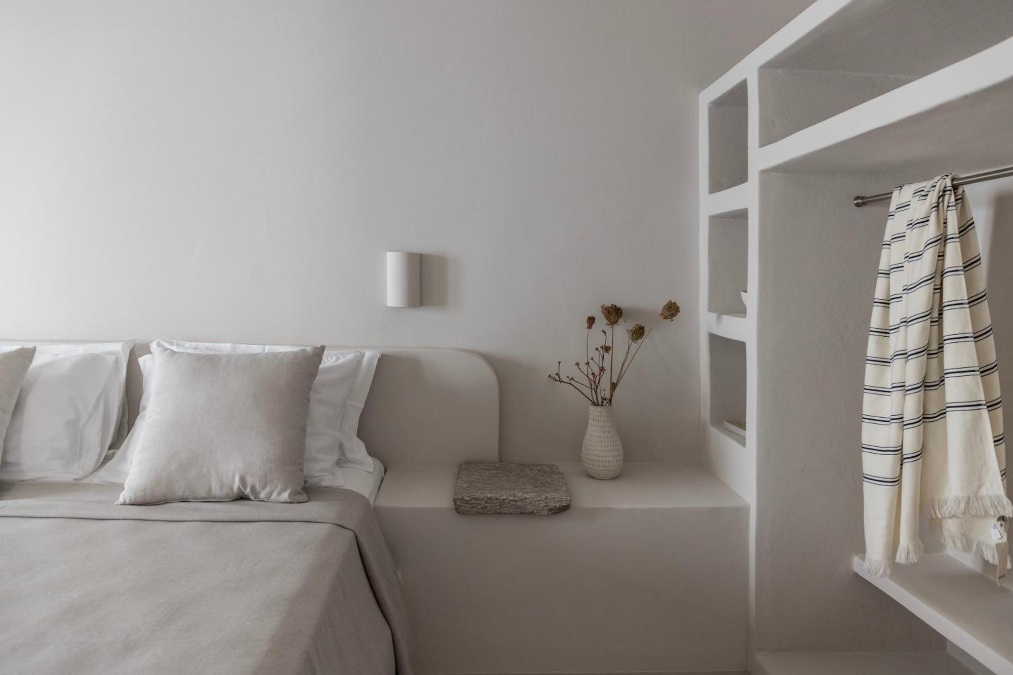 Om Living Milos Pollonia Exterior photo