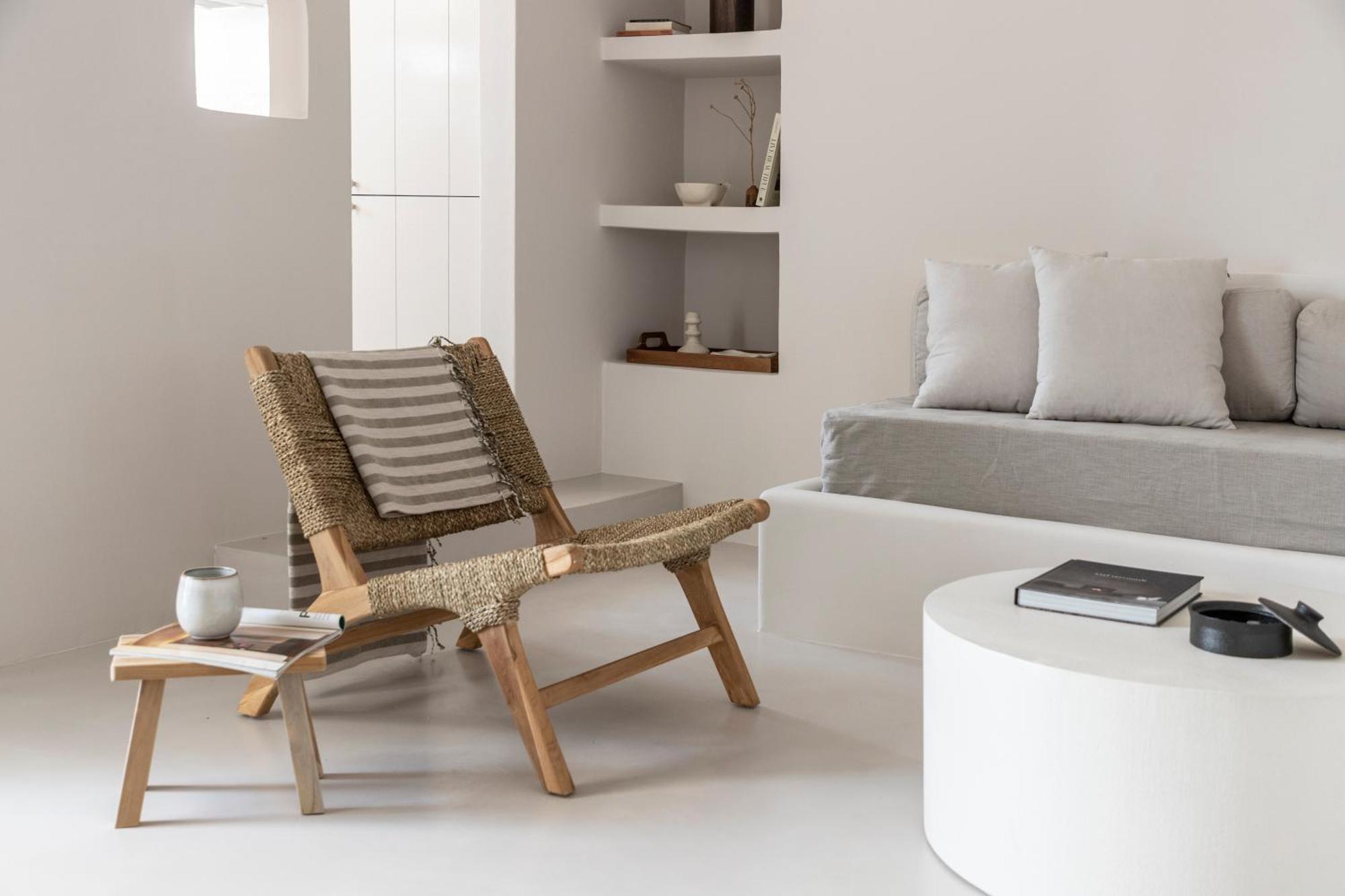 Om Living Milos Pollonia Exterior photo