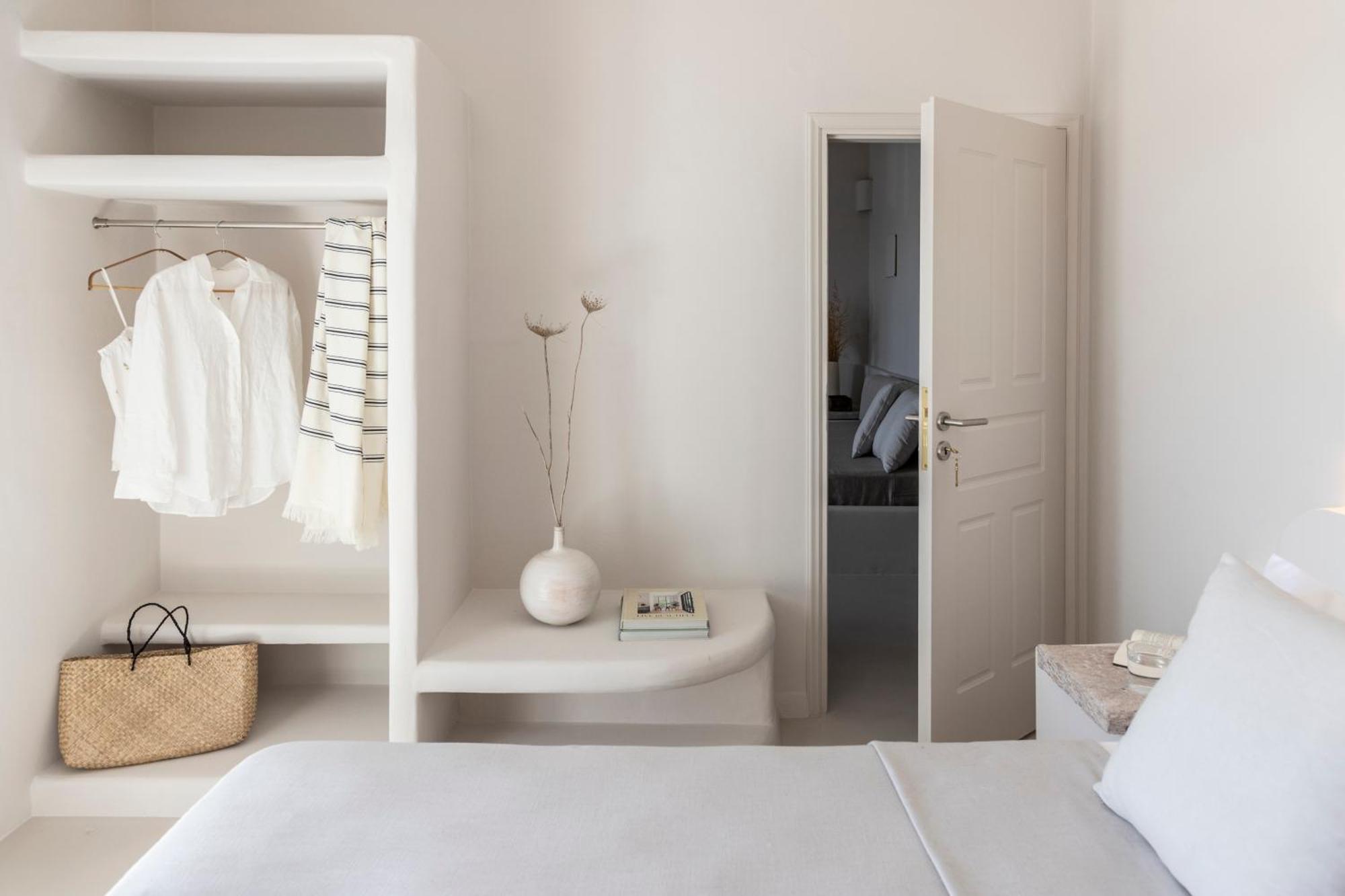 Om Living Milos Pollonia Exterior photo