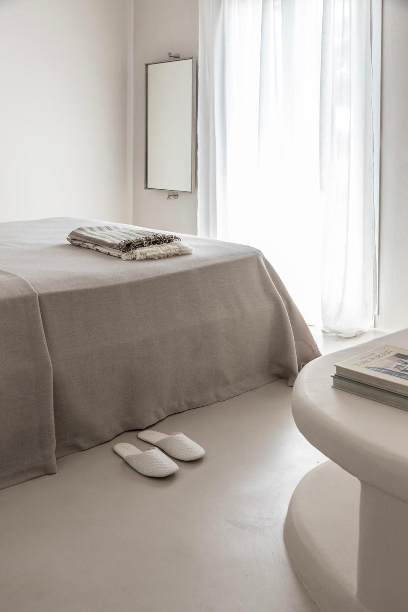 Om Living Milos Pollonia Exterior photo